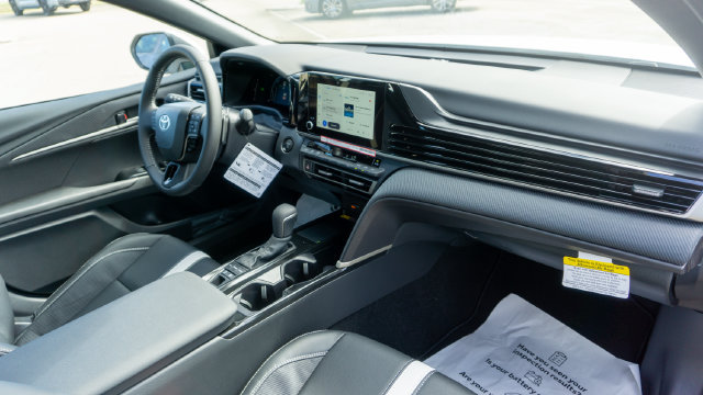 New 2026 Toyota Camry SE w/ Convenience Package FWD image 12