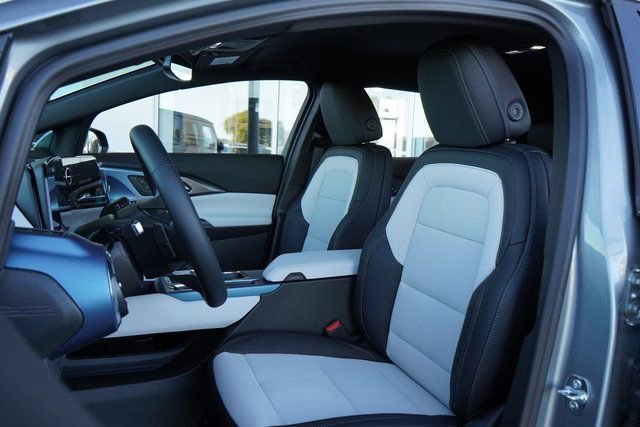 New 2025 Chevrolet Equinox EV LT FWD image 20