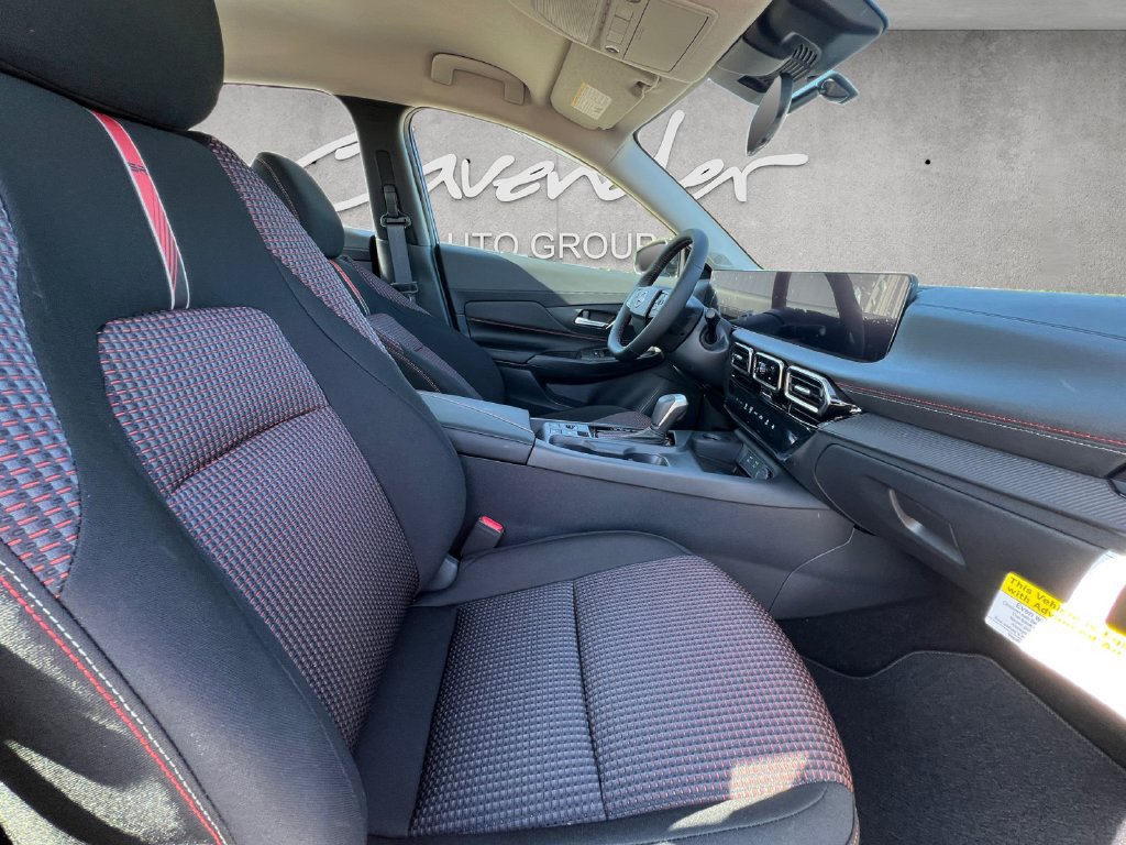 New 2027 Nissan Sentra SR FWD image 25