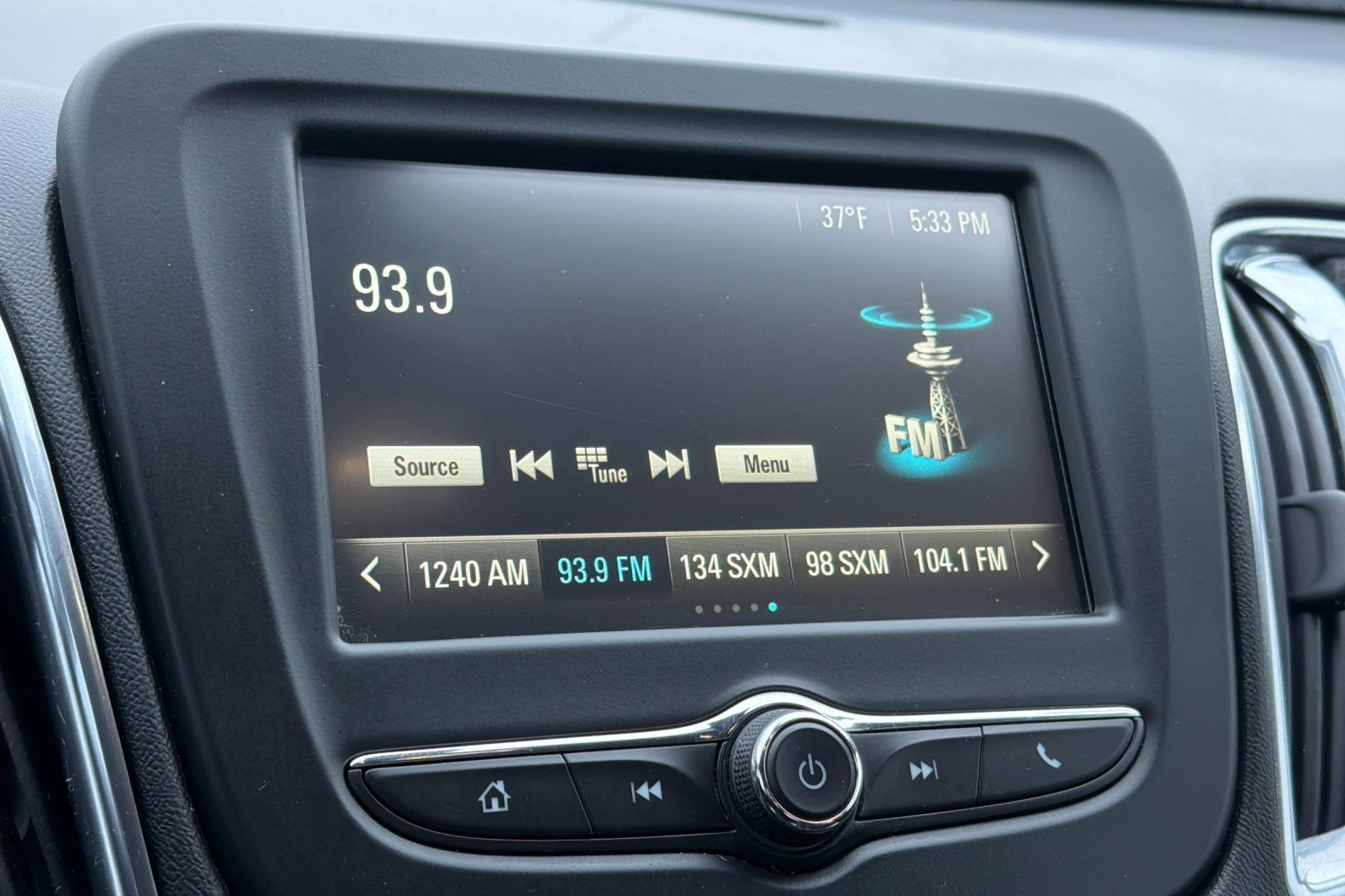 Used 2018 Chevrolet Malibu LT FWD image 14