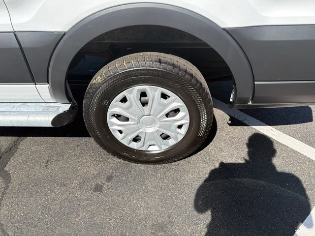 Used 2025 Ford Transit 250 Low Roof w/ Exterior Upgrade Package RWD image 45