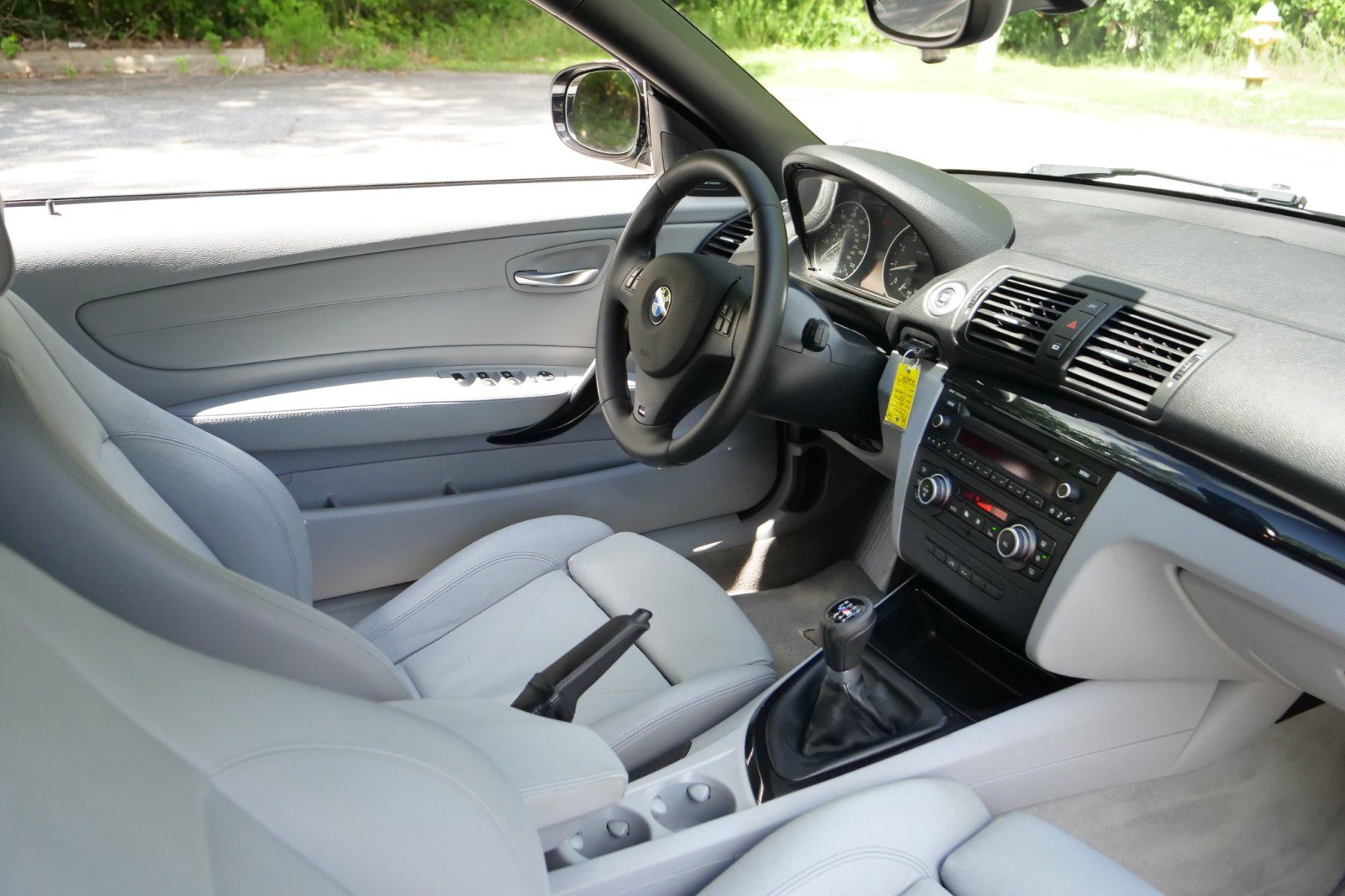 Used 2011 BMW 135i Convertible RWD image 33