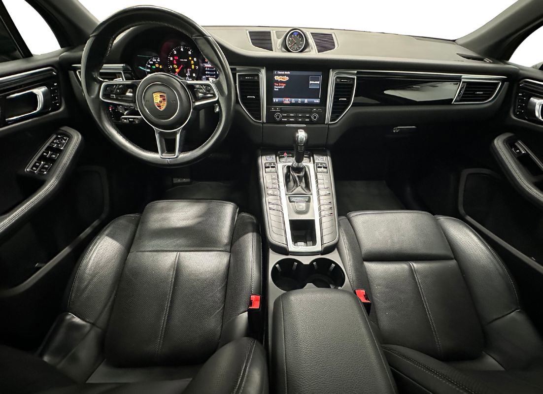 Used 2018 Porsche Macan image 21