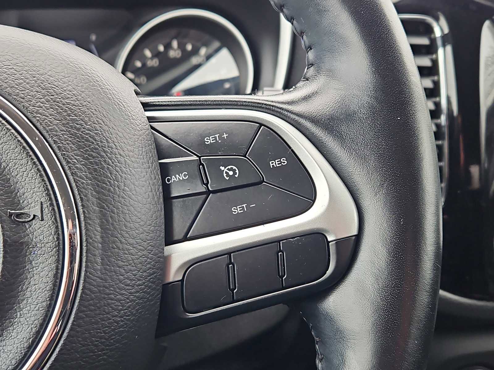 Used 2020 Jeep Compass Altitude image 24