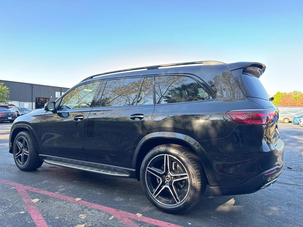 New 2026 Mercedes-Benz GLS 450 4MATIC image 4