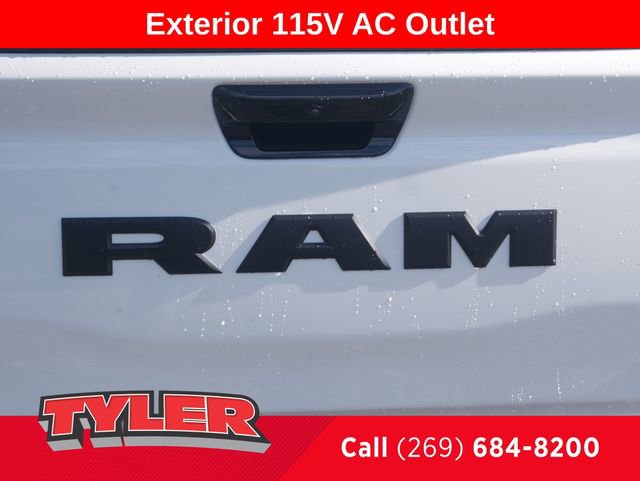 New 2026 RAM 1500 4x4 Crew Cab image 17