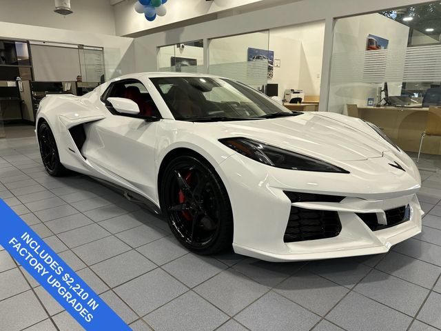Used 2025 Chevrolet Corvette E-Ray AWD/4WD image 15