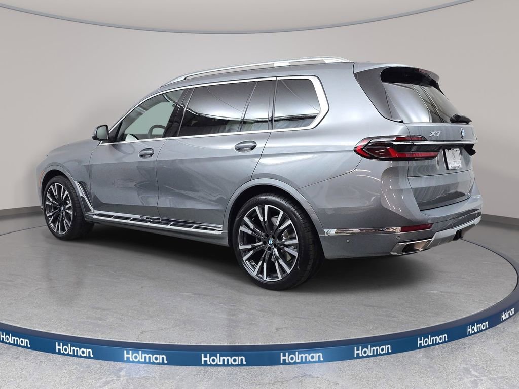 Used 2024 BMW X7 xDrive40i image 8