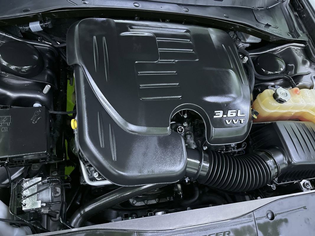 Used 2022 Dodge Charger SXT image 16