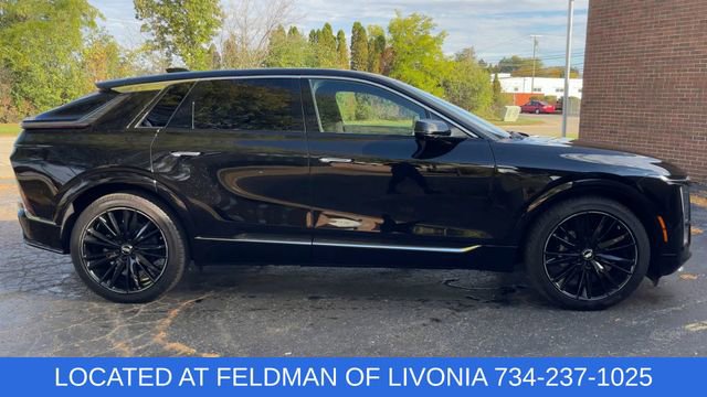 Used 2025 Cadillac Lyriq Luxury image 9