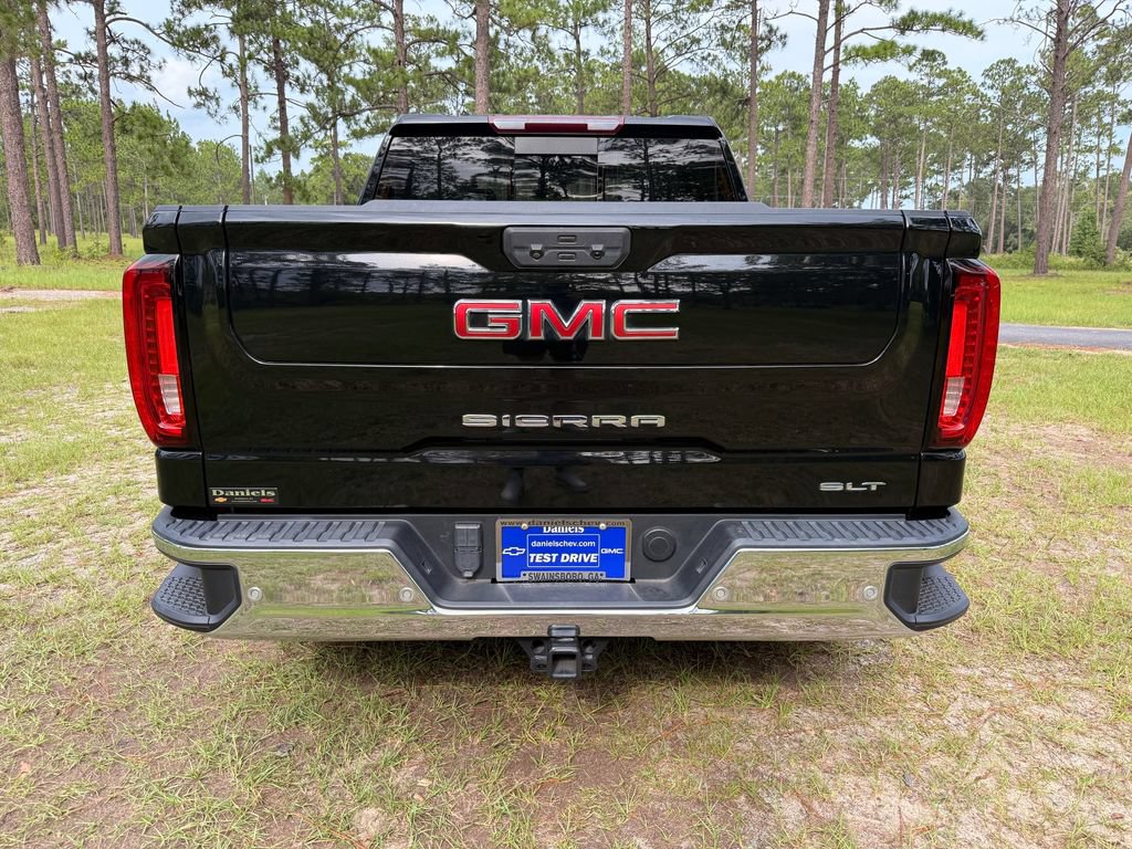Used 2022 GMC Sierra 1500 SLT w/ SLT Premium Plus Package AWD/4WD image 4