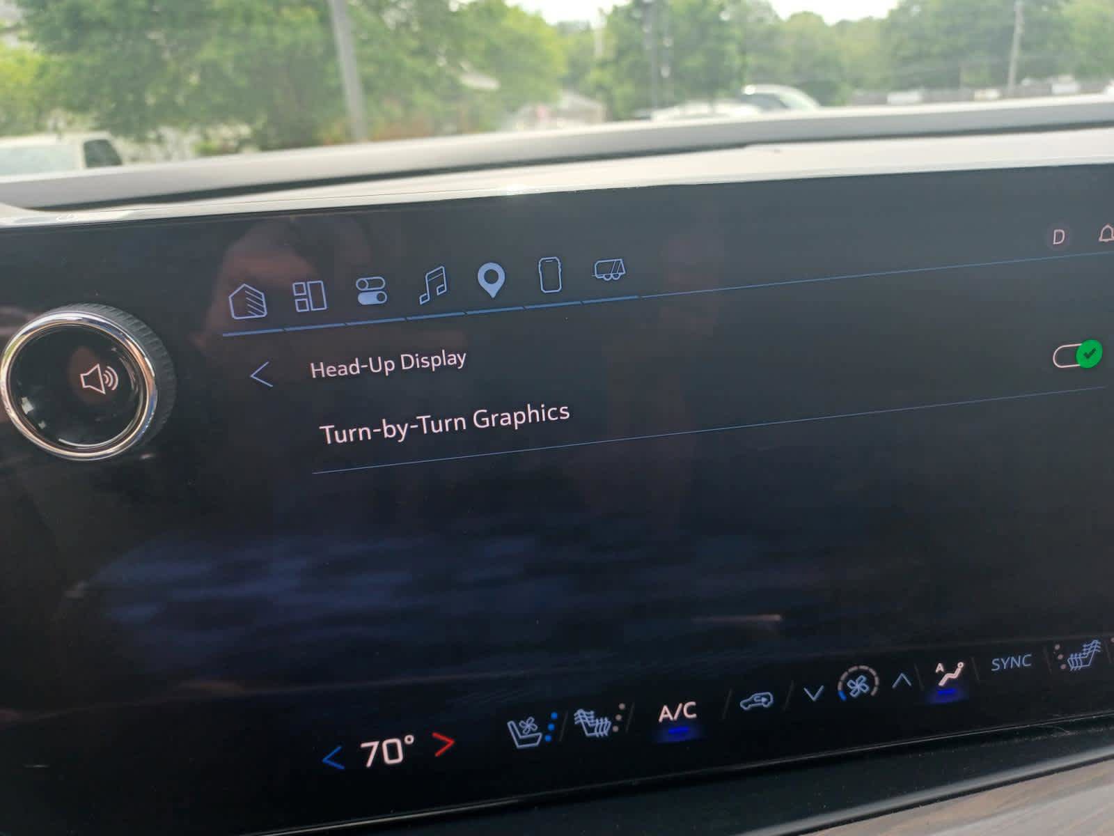 Used 2025 Chevrolet Suburban Premier AWD/4WD image 14