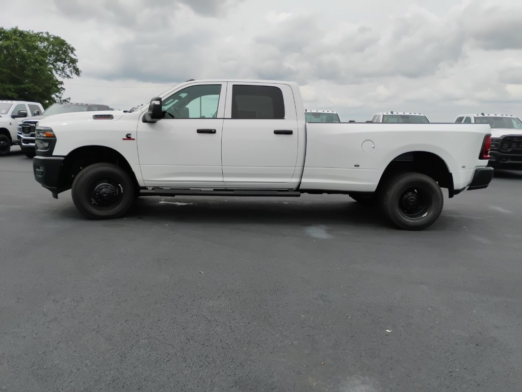 New 2026 RAM 3500 Tradesman AWD/4WD image 8