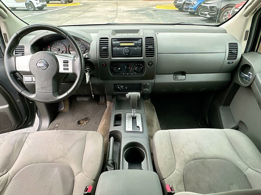 Used 2013 Nissan Xterra X AWD/4WD image 3