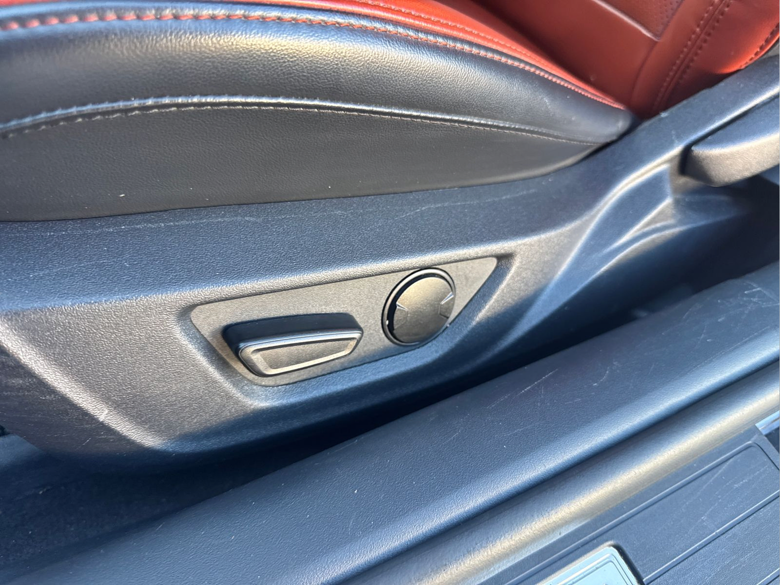 Used 2024 Ford Mustang Premium RWD image 22