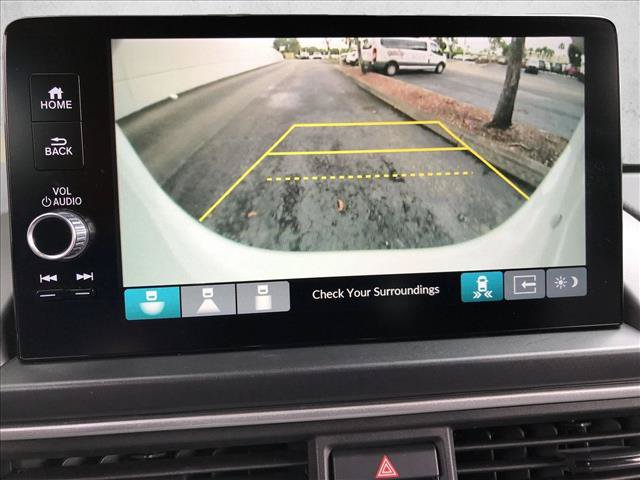 Certified 2024 Honda Pilot Touring image 10