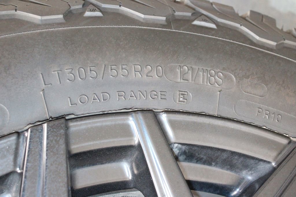 Used 2023 GMC Sierra 1500 AT4 w/ AT4 Preferred Package image 49