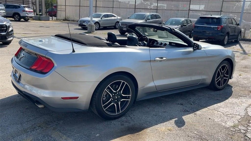 Used 2023 Ford Mustang Premium image 4