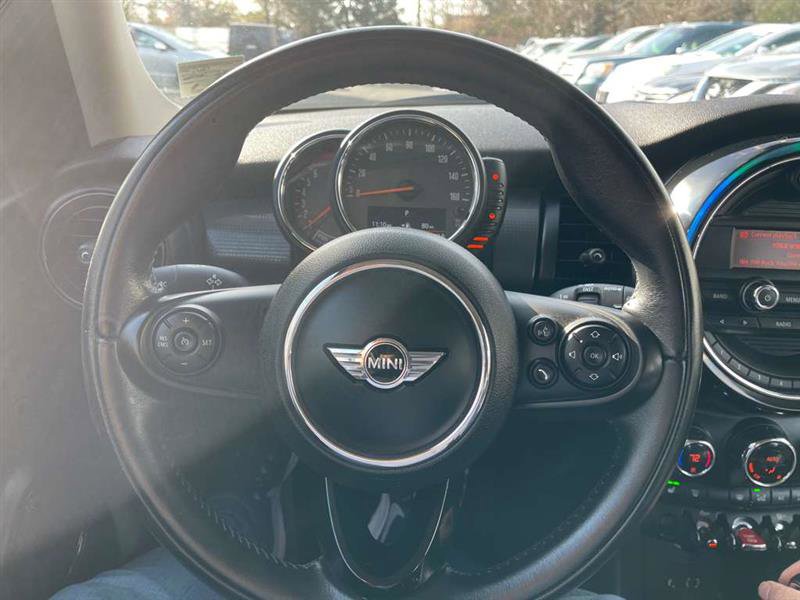 Used 2016 MINI Cooper 4-Door Hardtop image 53