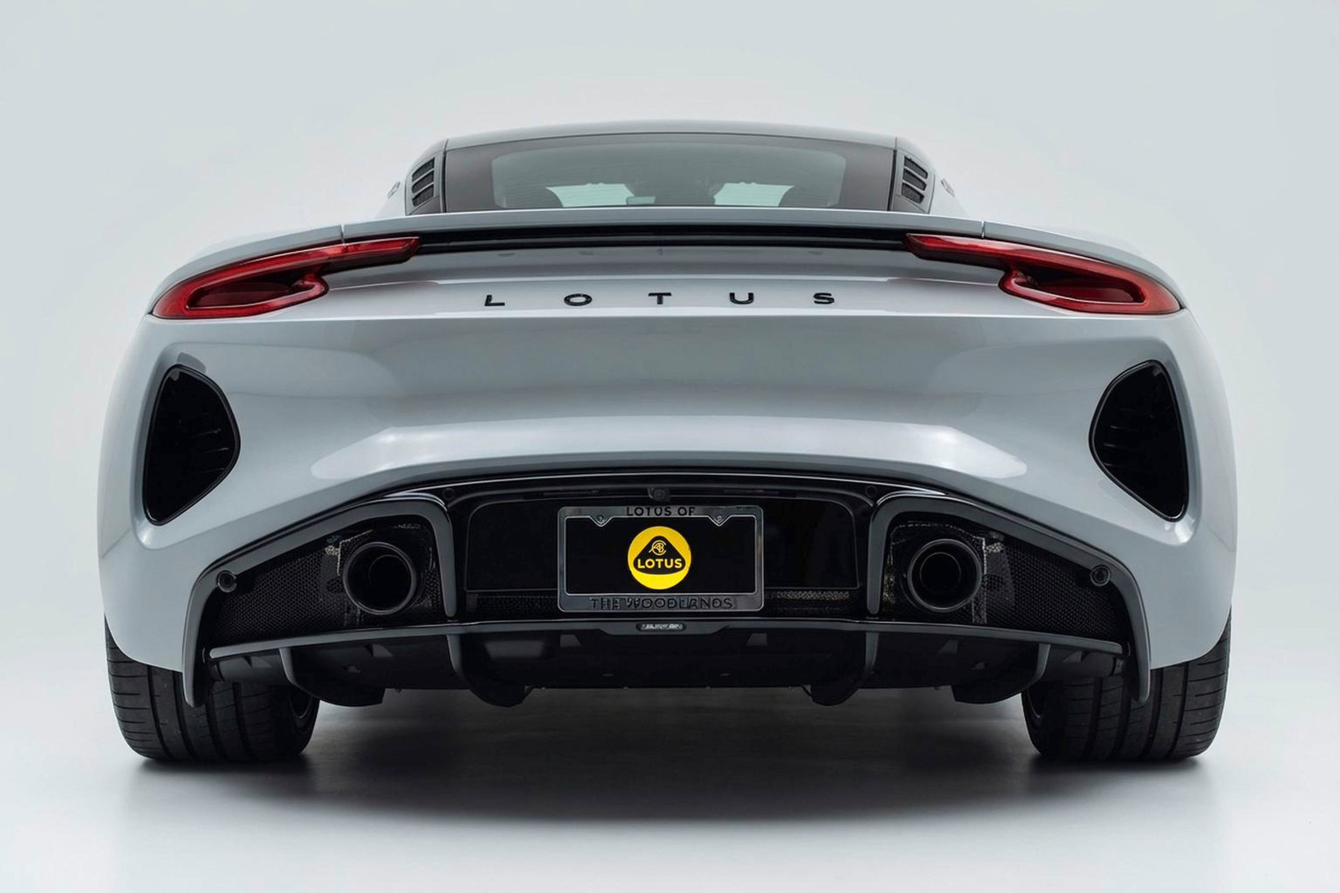 New 2025 Lotus Emira image 11