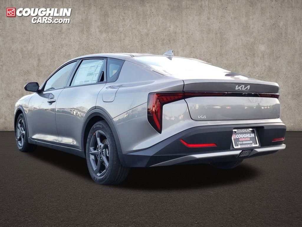 New 2025 Kia K4 LXS image 5