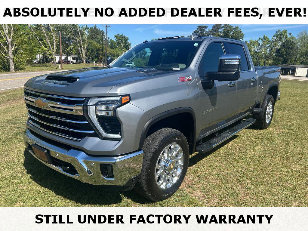 Used 2025 Chevrolet Silverado 2500 LTZ w/ LTZ Premium Package image 2