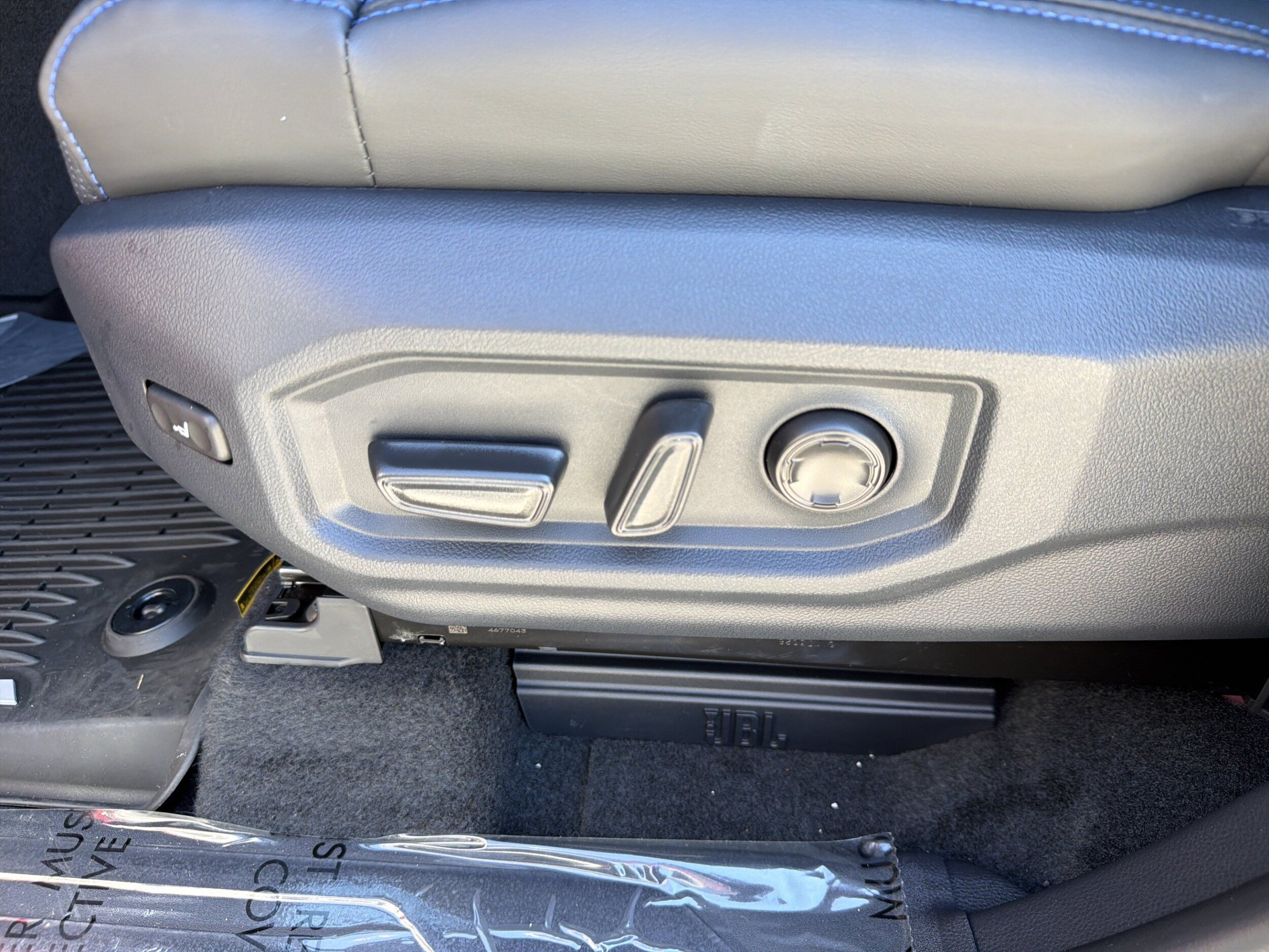 New 2026 Toyota Sequoia Platinum AWD/4WD image 28