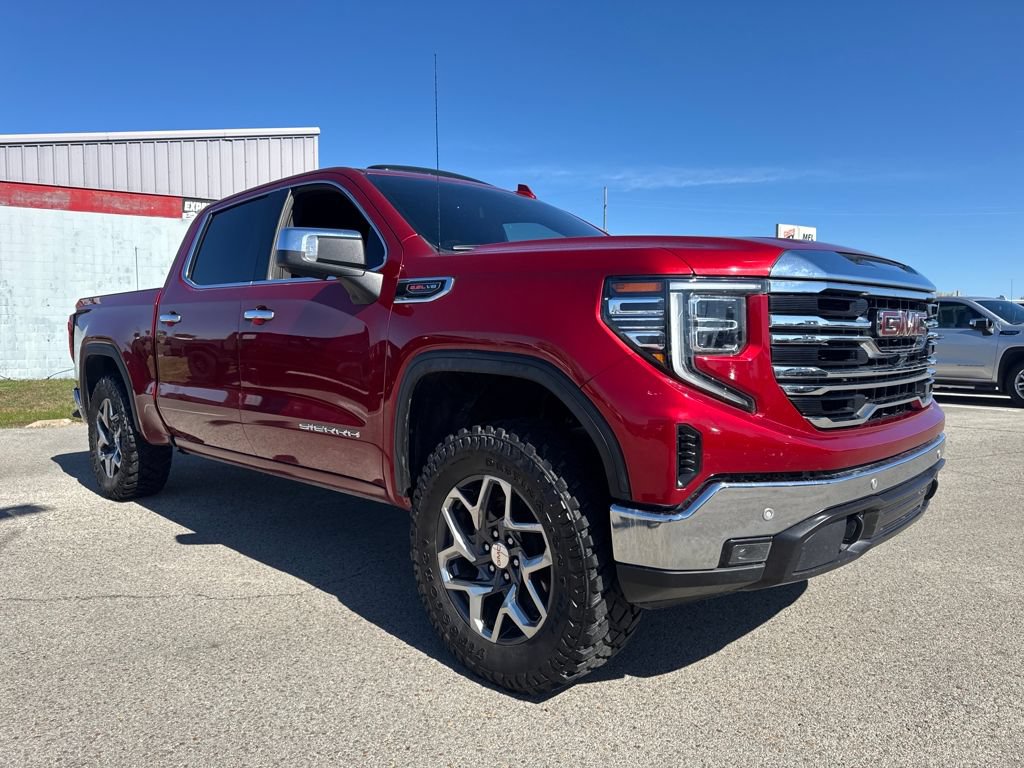 Used 2024 GMC Sierra 1500 SLT w/ SLT Premium Plus Package AWD/4WD image 9
