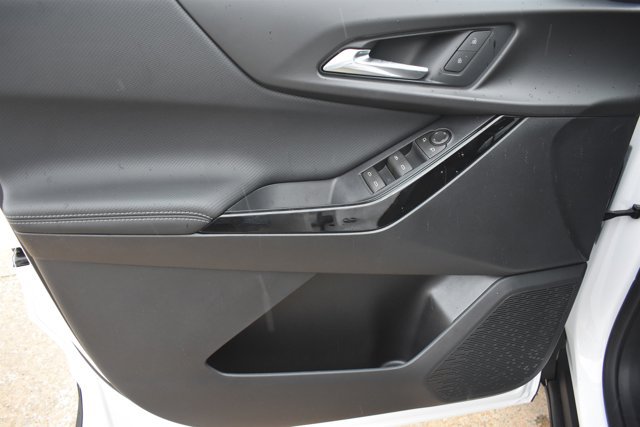 New 2026 Chevrolet Equinox LT w/ Safety and Technology Package FWD image 11