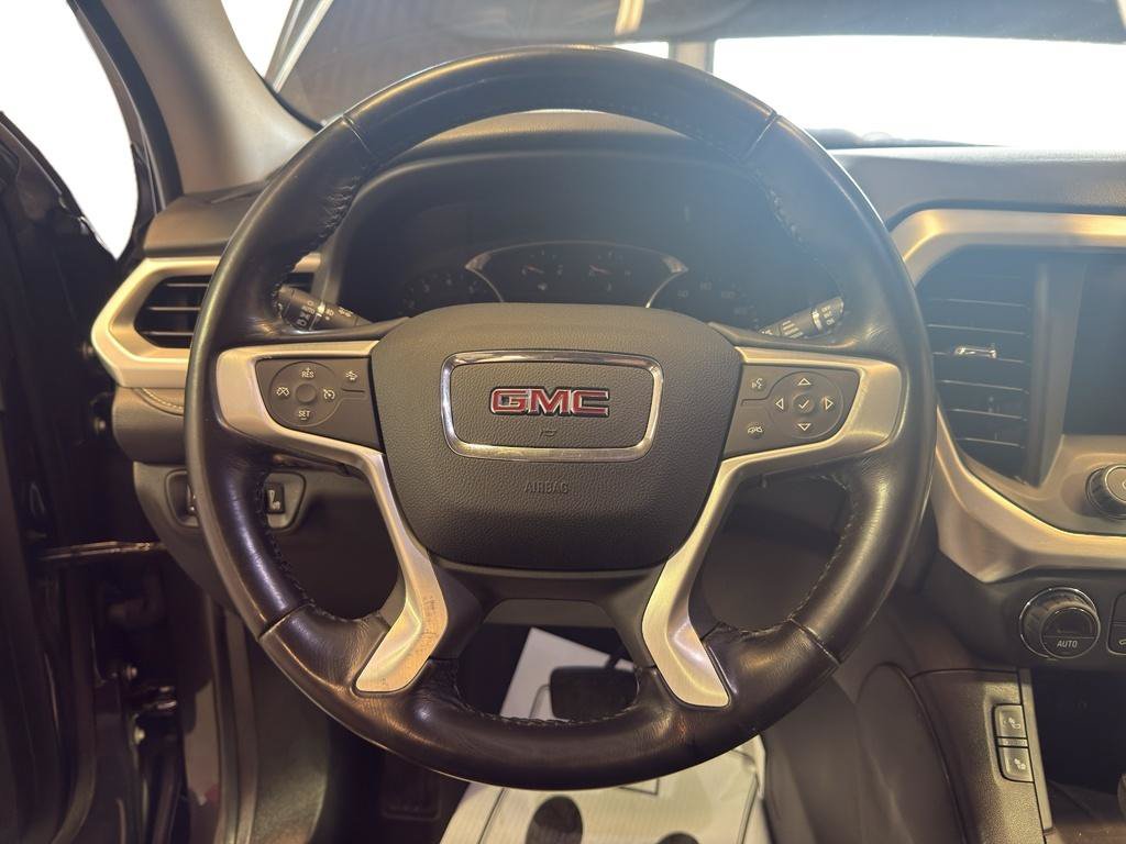 Used 2019 GMC Acadia SLT w/ LPO, Cargo Package AWD/4WD image 17