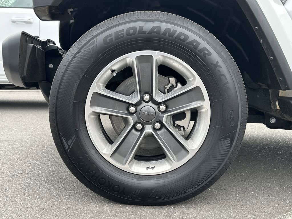 Certified 2022 Jeep Wrangler Unlimited Sahara w/ Cold Weather Group image 15