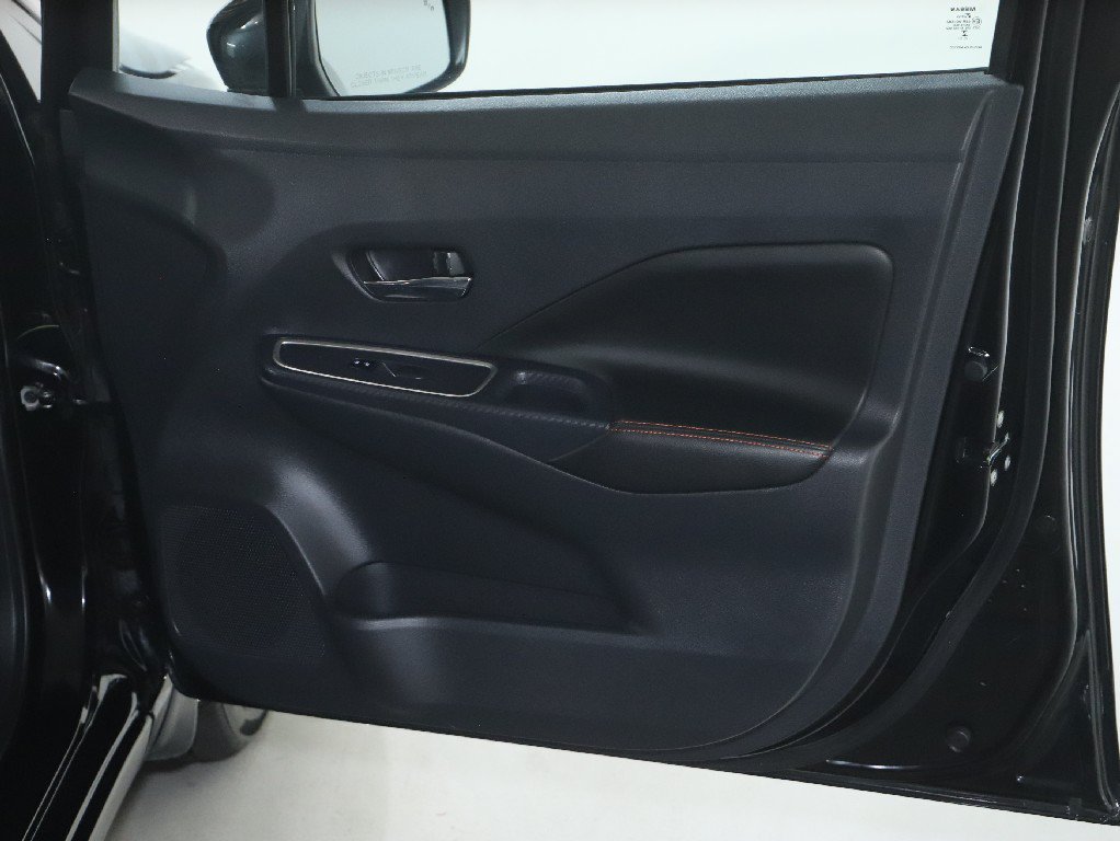 Certified 2024 Nissan Versa SR w/ Trunk Package FWD image 32