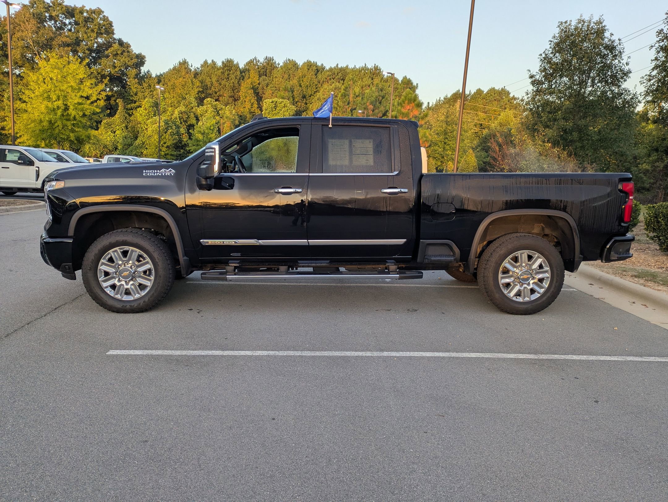 Used 2025 Chevrolet Silverado 2500 High Country w/ Technology Package image 7