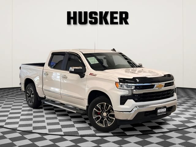 Certified 2023 Chevrolet Silverado 1500 LT AWD/4WD image 1