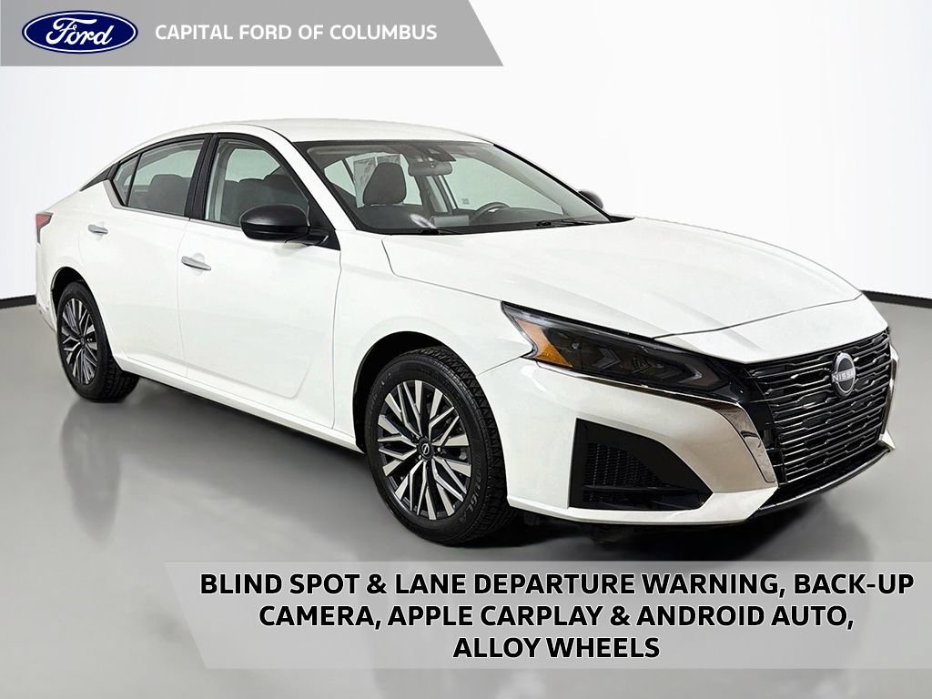 Used 2025 Nissan Altima 2.5 SV