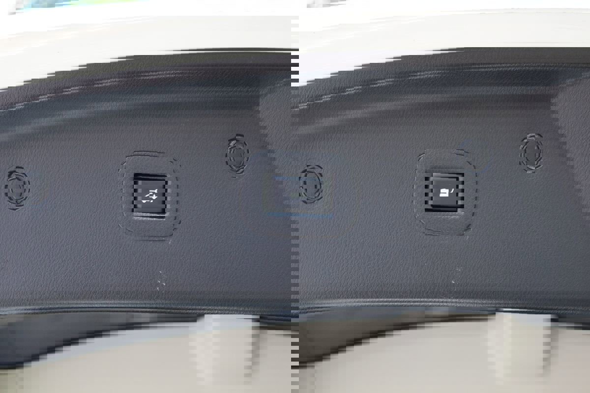 Used 2018 Nissan Armada Platinum w/ Cargo Package image 24