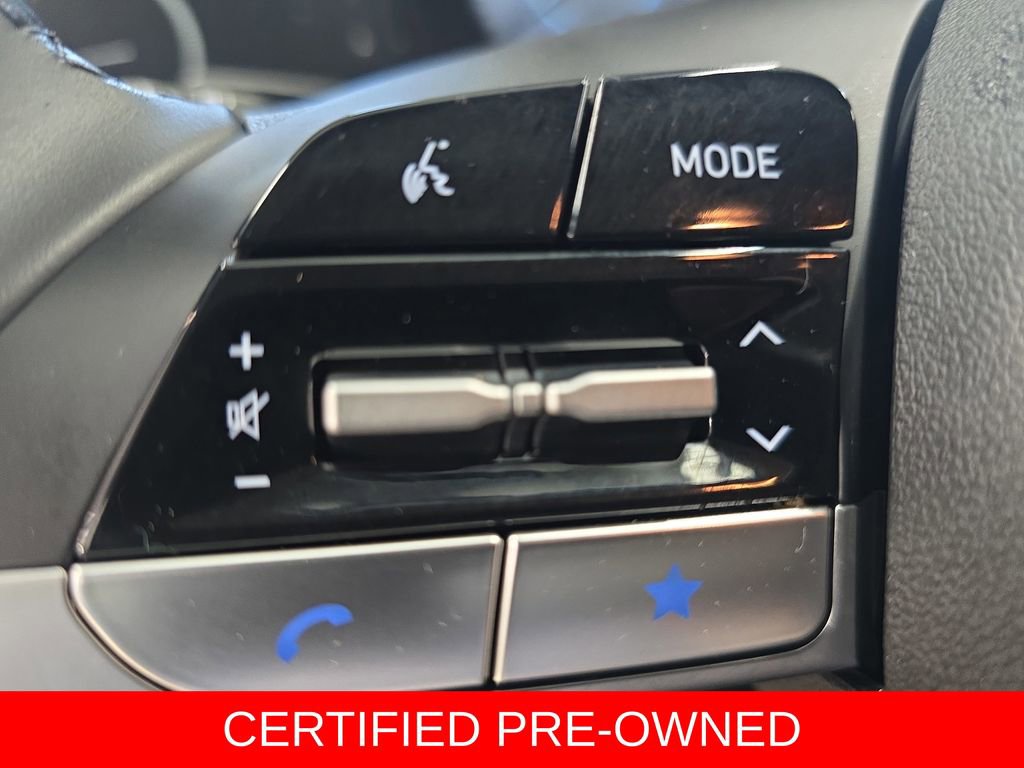Certified 2025 Hyundai Elantra SEL w/ Cargo Package FWD image 17