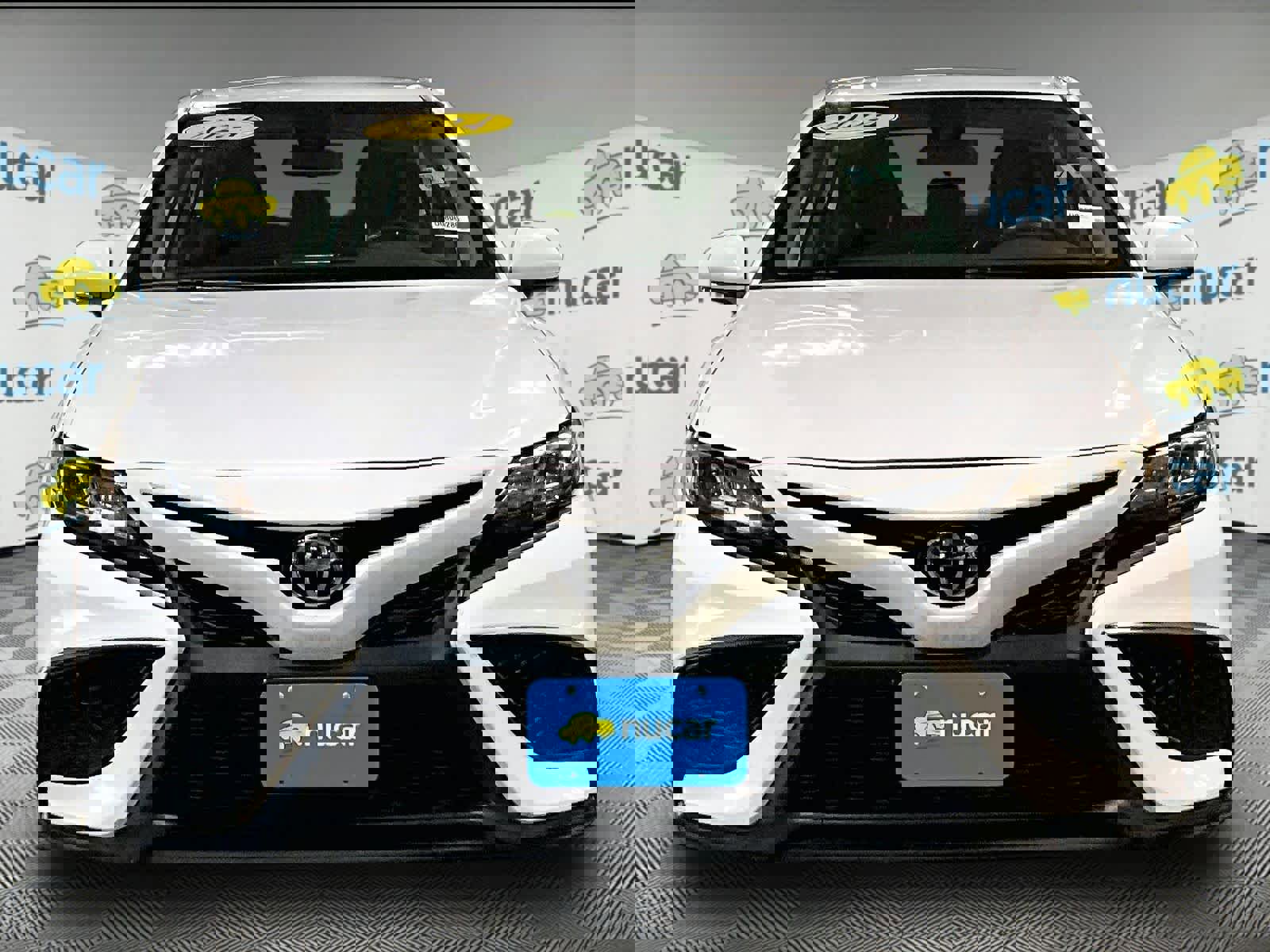 Used 2024 Toyota Camry SE image 2