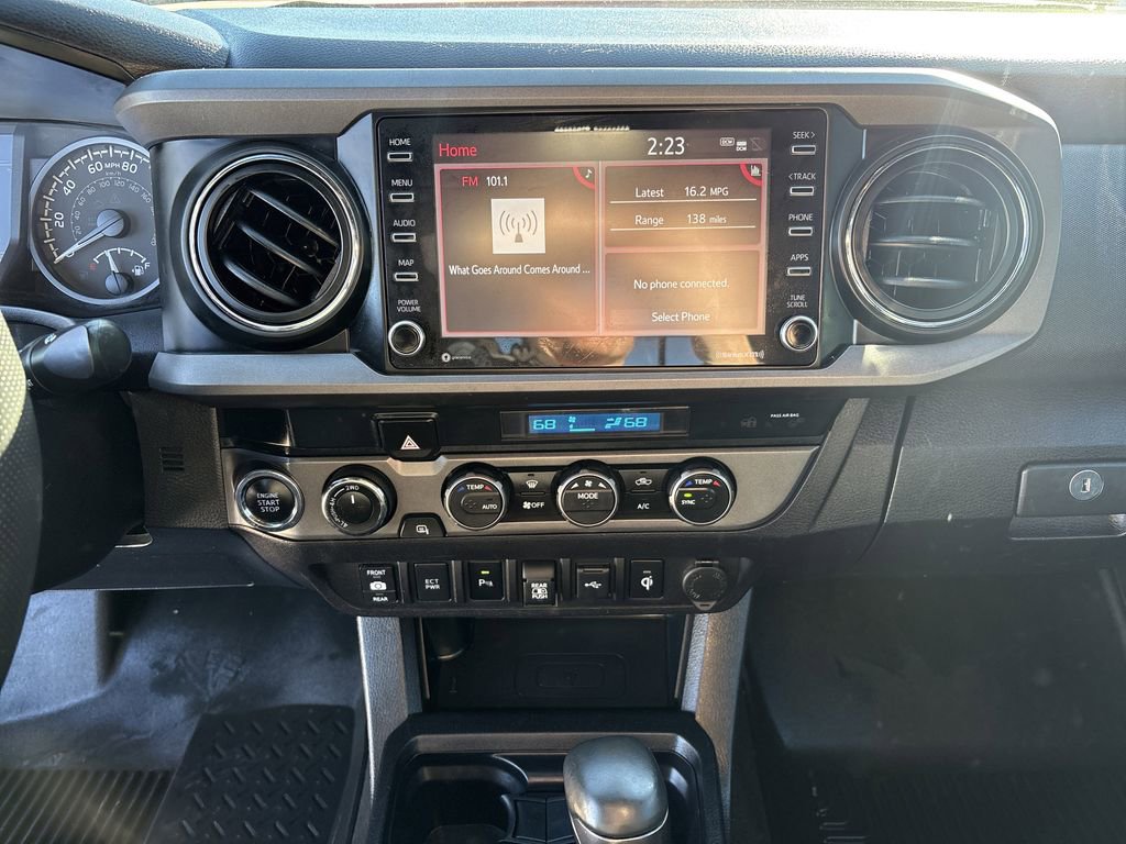 Used 2021 Toyota Tacoma TRD Off-Road w/ Technology Package image 17