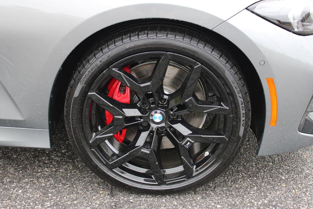 New 2025 BMW 330i xDrive Sedan w/ M Sport Package image 35