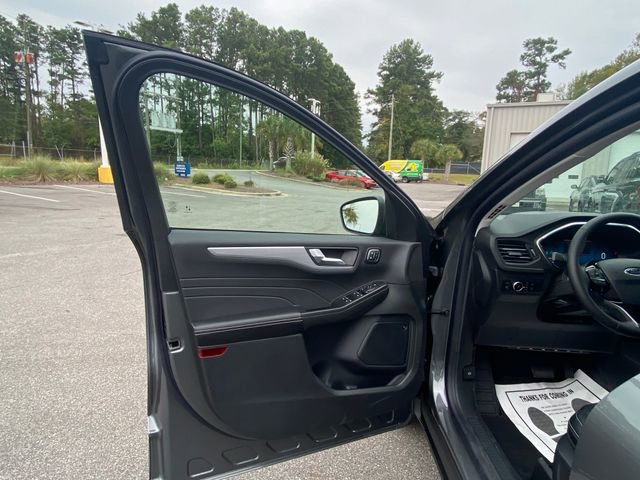 New 2025 Ford Escape SE w/ PHEV Premium Package image 13