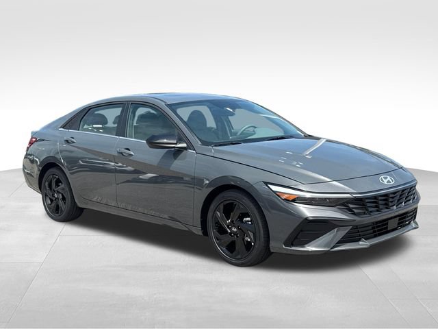 New 2026 Hyundai Elantra SEL Sport Premium FWD image 7