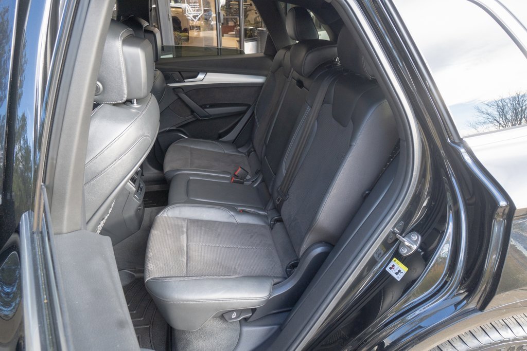 Used 2019 Audi SQ5 Premium w/ Convenience Package image 17