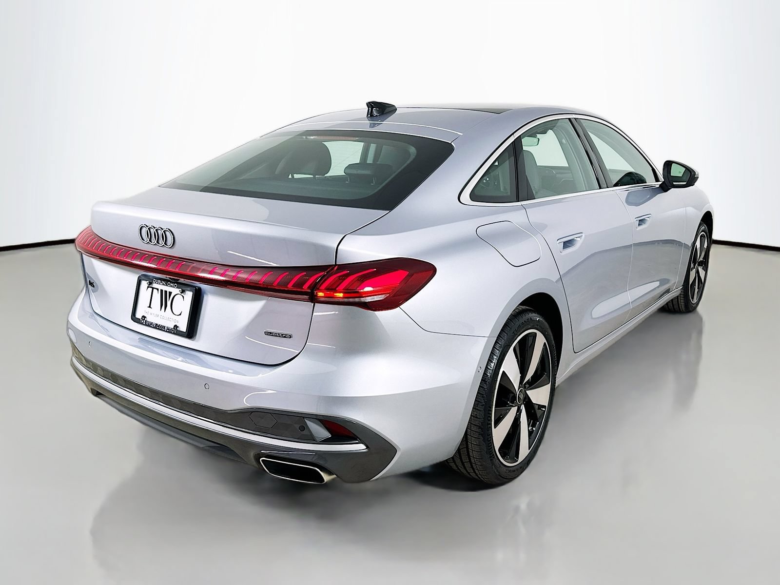 New 2025 Audi A5 2.0T Premium AWD/4WD image 5