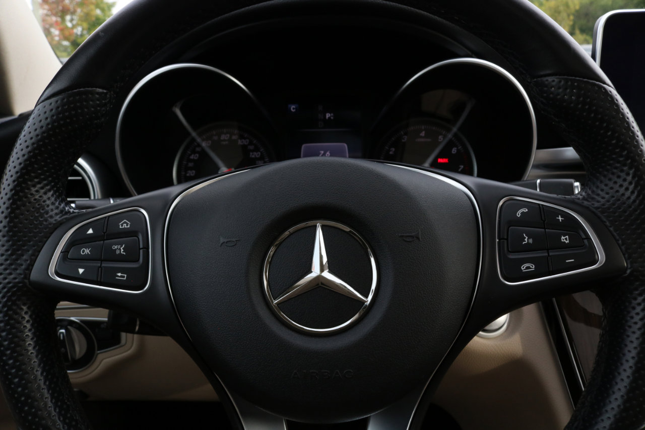 Used 2017 Mercedes-Benz C 300 4MATIC Sedan image 23