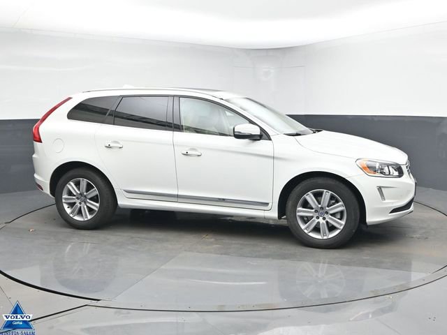 Used 2016 Volvo XC60 T6 w/ Proximity Package image 1