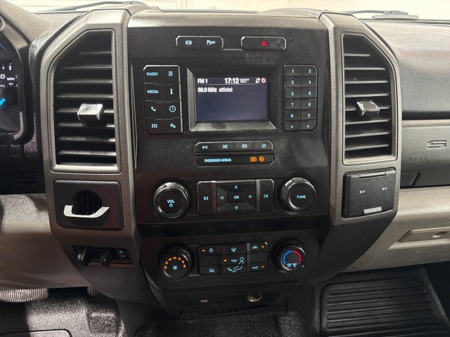 Used 2020 Ford F550 2WD Regular Cab Super Duty image 16