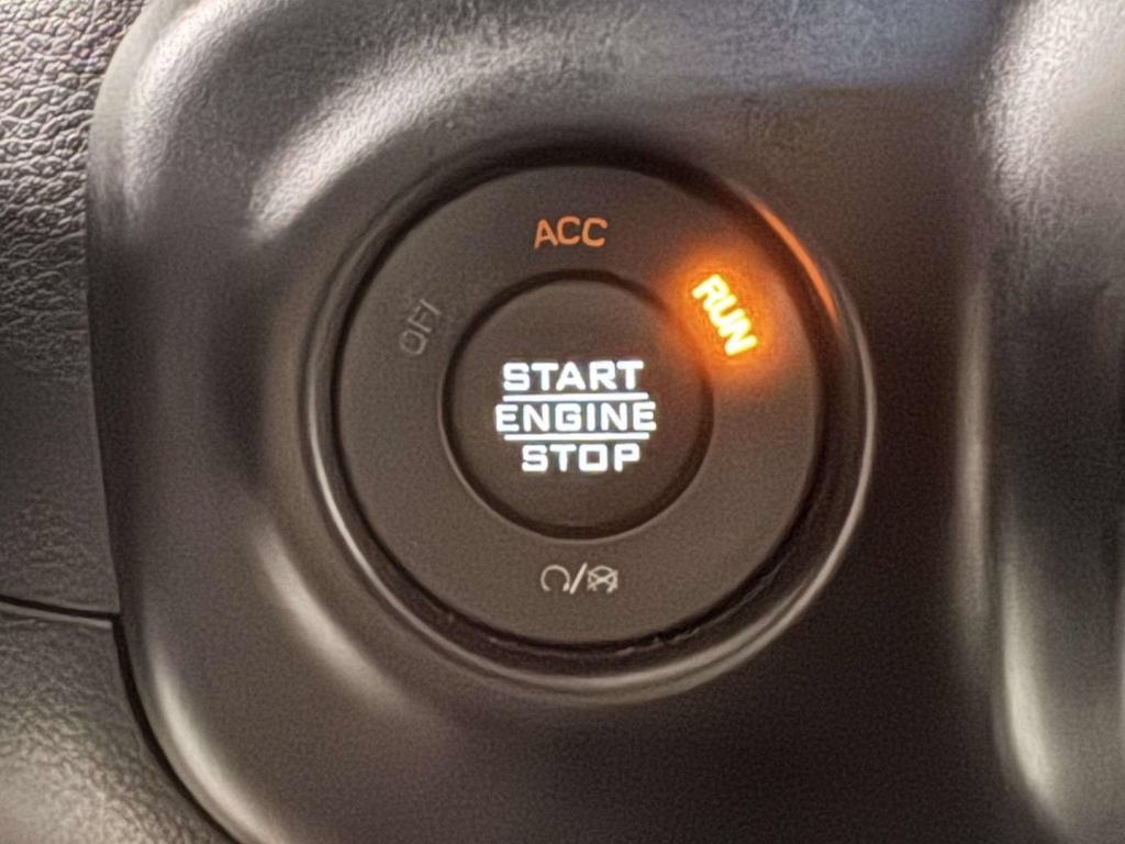 Used 2022 Jeep Gladiator Overland AWD/4WD image 30