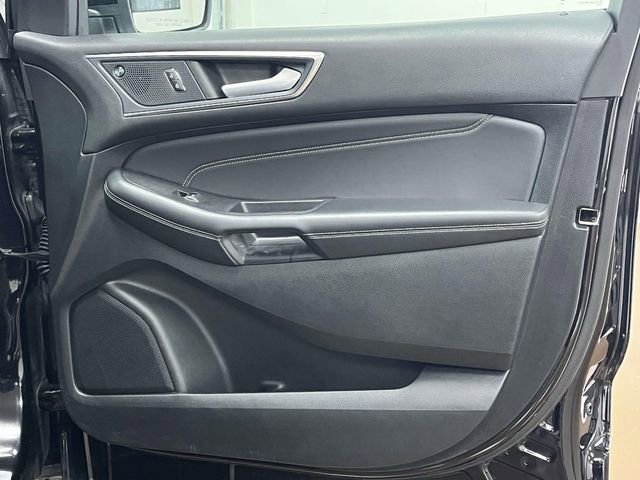 Used 2024 Ford Edge Titanium AWD/4WD image 27