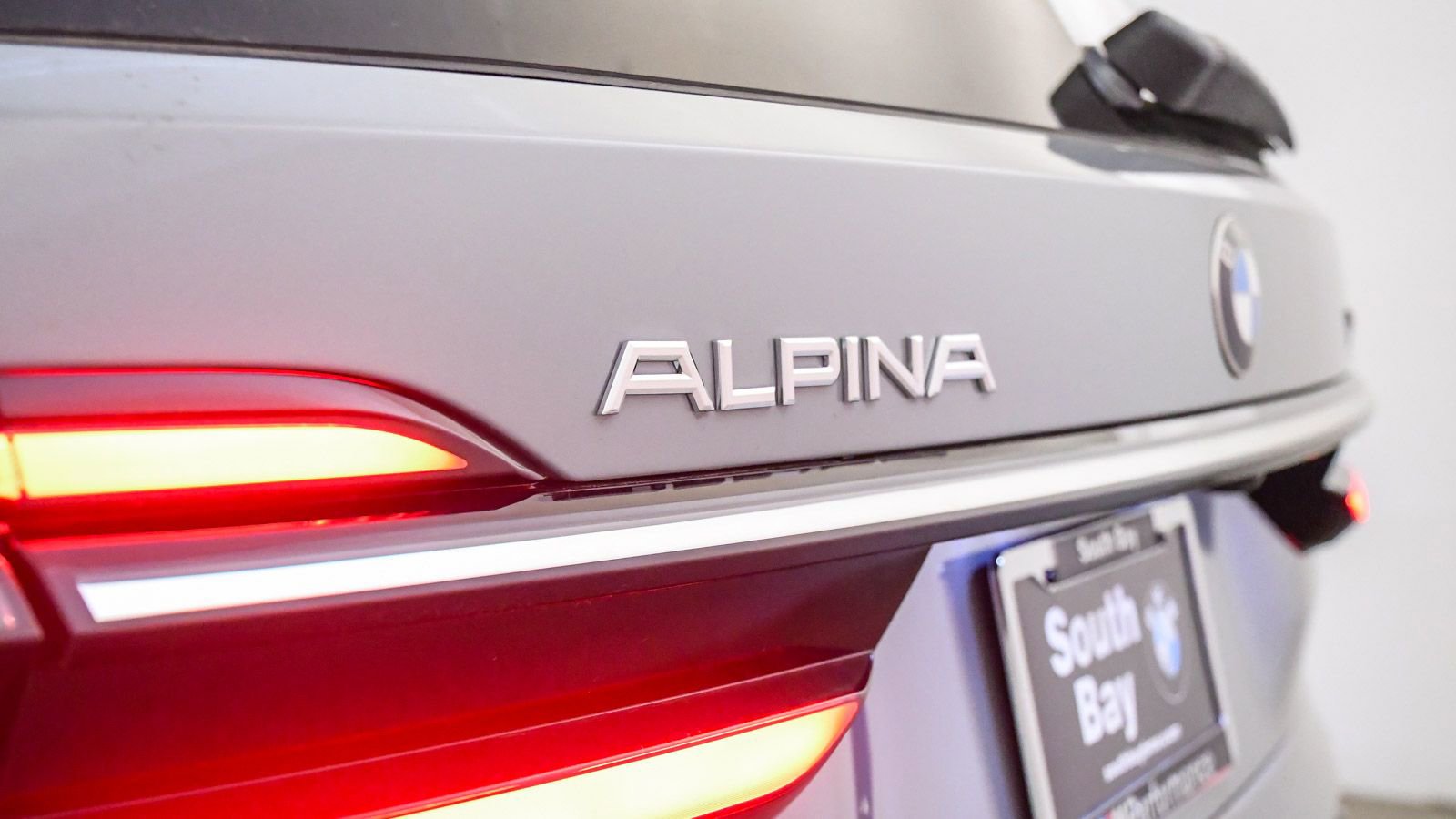 New 2026 BMW ALPINA XB7 image 15